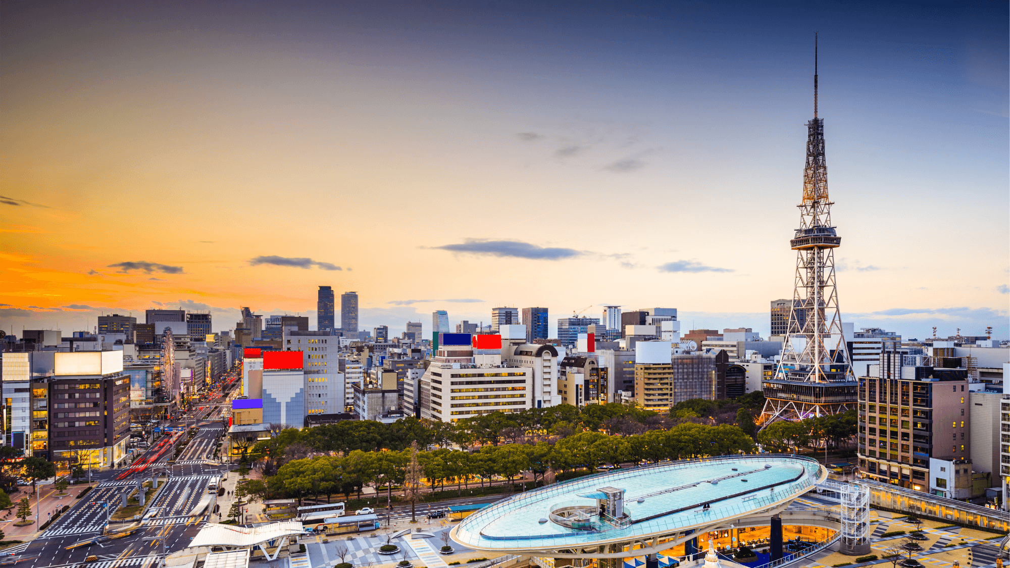 名古屋テレビ塔とオアシス21